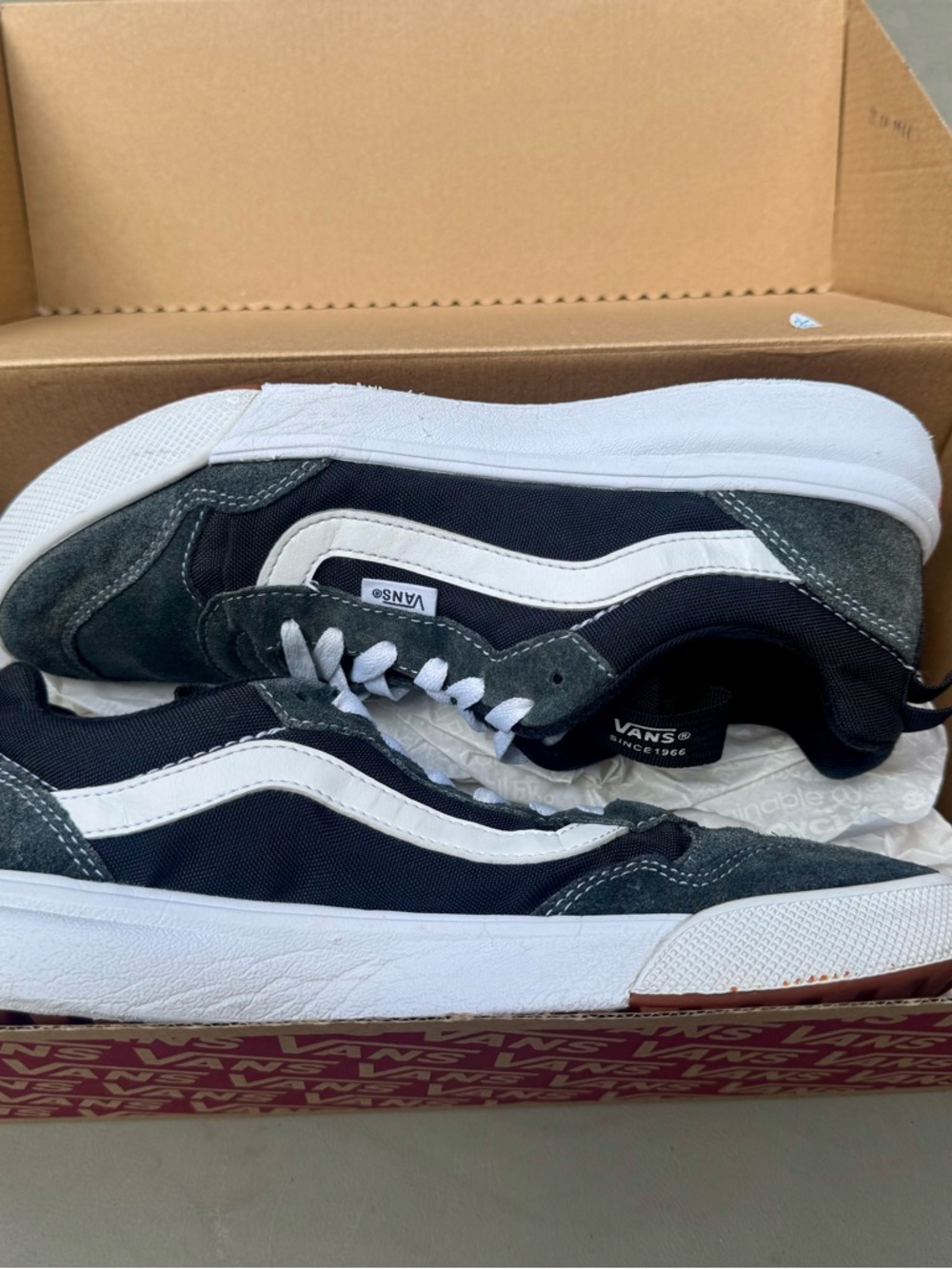 Vans Range EXP Black & White Suede & Canvas Skate Sneakers, Men’s size 8